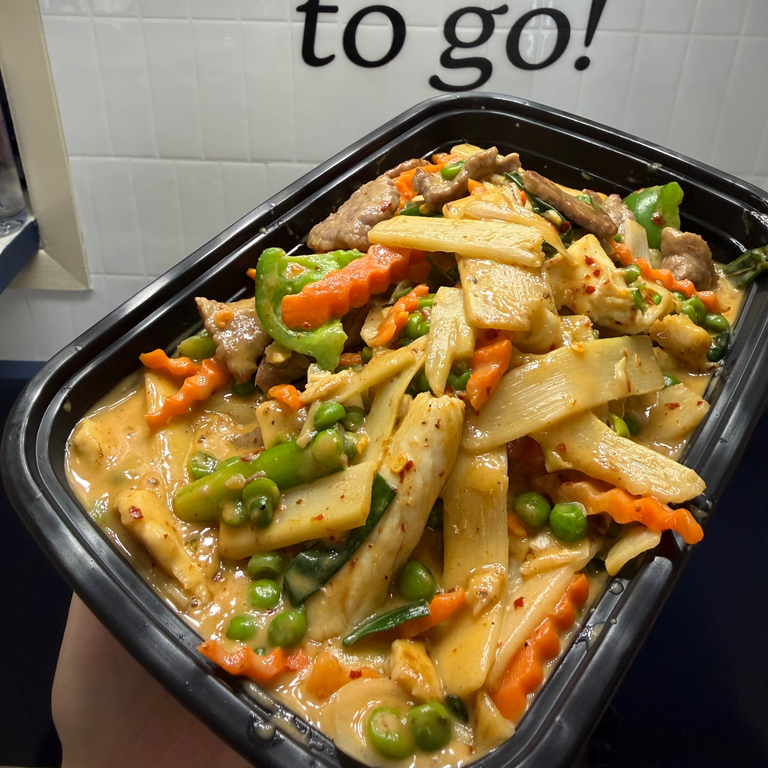 Savor Your Lunch with Thai Flavors